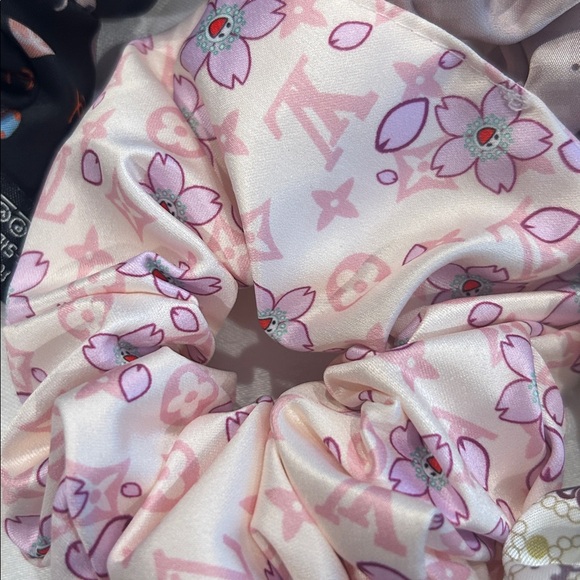 Set 5 - Picture 5 of 6